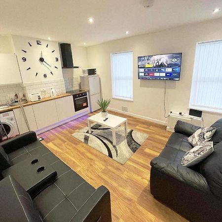 Ak Serviced Apartments - Exclusive Two-Bedroom Apartment Кардифф Экстерьер фото
