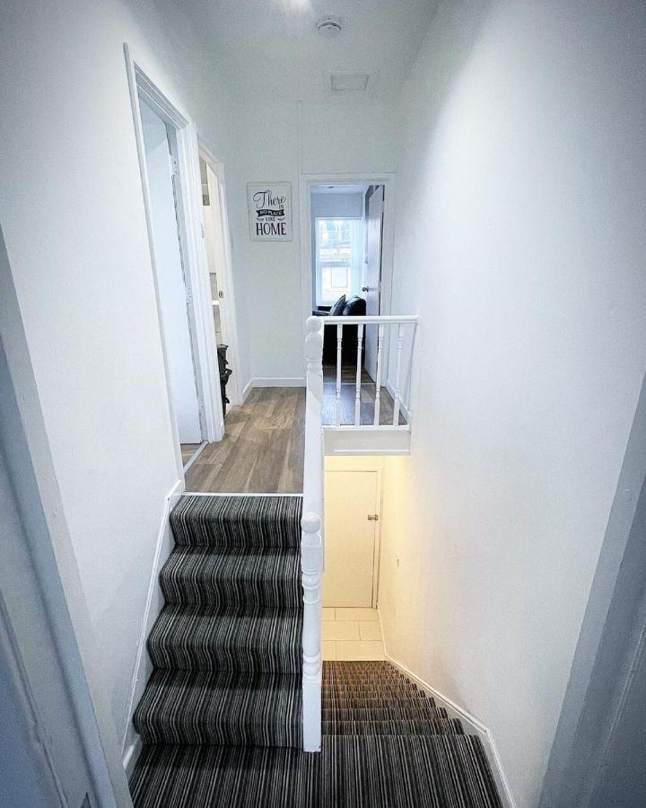 Ak Serviced Apartments - Exclusive Two-Bedroom Apartment Кардифф Экстерьер фото